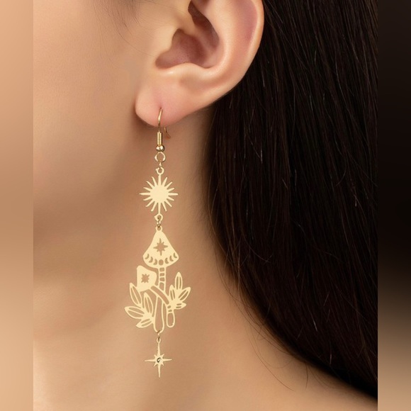 Gold Mushroom and star and sun cut out design dangle earrings - Picture 2 of 4
